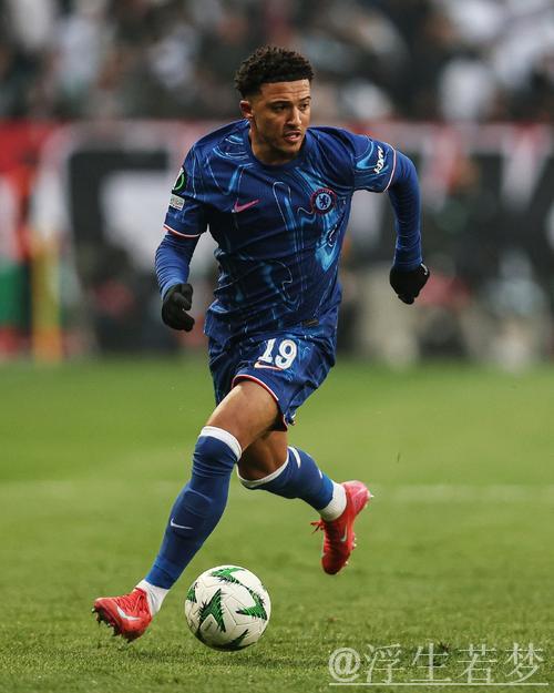 桑乔两传助攻马杜埃凯破门,乔治进球助切尔西3-0完胜华沙莱吉亚