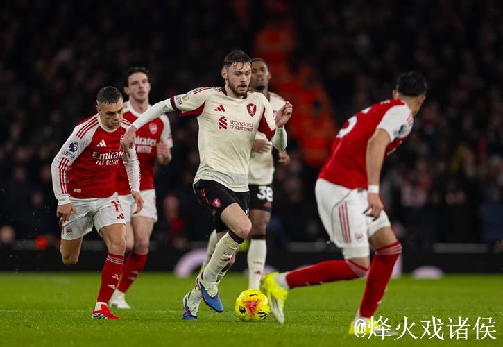 英超-双方屡失破门良机 阿森纳主场战平利物浦
